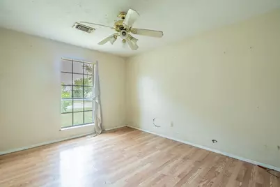 11919 Barrett Brae Drive, Houston, TX 77072 - Photo 15