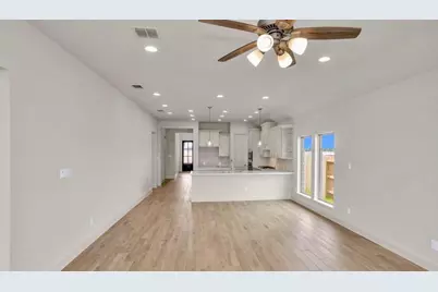 1638 Lorenzo Lane, Magnolia, TX 77354 - Photo 5