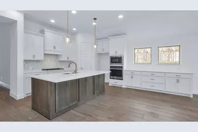 211 Silver Sage Court, Conroe, TX 77304 - Photo 9