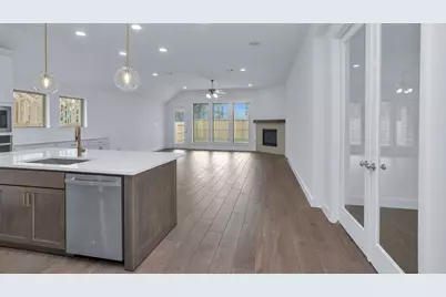 211 Silver Sage Court, Conroe, TX 77304 - Photo 7