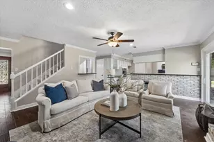 1403 Festival Dr, Houston, TX 77062 - Photo 7