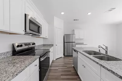 9228 Boulder Boulevard, Conroe, TX 77303 - Photo 9