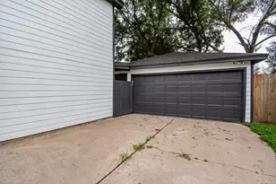 1815 Mustang Springs Dr, Missouri City, TX 77459 - Photo 31