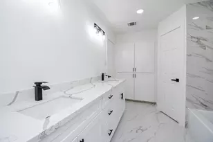 1815 Mustang Springs Dr, Missouri City, TX 77459 - Photo 21