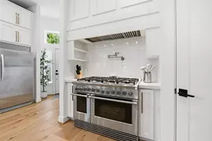510 E 28th St, Houston, TX 77008 - Photo 9