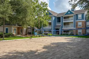 19100 N Glenwest Dr, Friendswood, TX 77546 - Photo 31