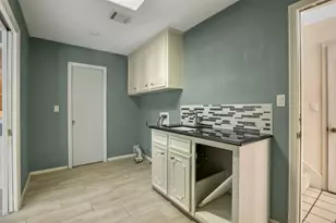 15211 Rainhollow Dr, Houston, TX 77070 - Photo 37