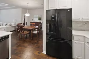 200 Karten Ln, College Station, TX 77845 - Photo 5