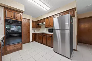 5918 Lodge Creek Dr, Houston, TX 77066 - Photo 17