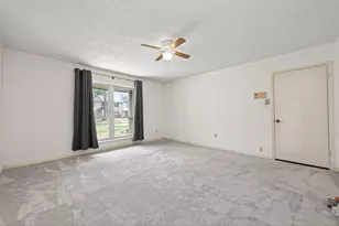 5918 Lodge Creek Dr, Houston, TX 77066 - Photo 27