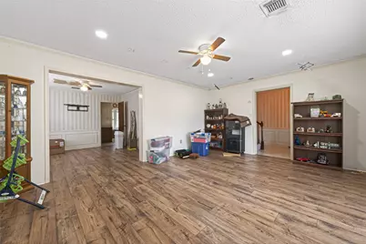 5918 Lodge Creek Drive, Houston, TX 77066 - Photo 9