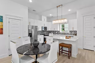 821 821 N Loop Center S, Houston, TX 77022 - Photo 5