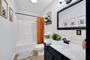 21219 Horse Shoe Dr, Manvel, TX 77578 - Photo 13