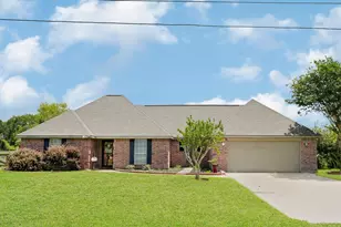 21219 Horse Shoe Dr, Manvel, TX 77578 - Photo 1