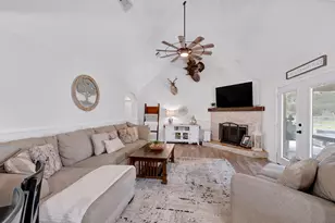 21219 Horse Shoe Dr, Manvel, TX 77578 - Photo 11