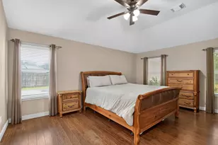 18206 Kings Row, Houston, TX 77058 - Photo 21