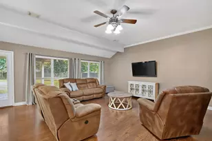 18206 Kings Row, Houston, TX 77058 - Photo 19
