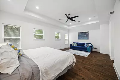 5021 Creekmont Drive, Houston, TX 77091 - Photo 17