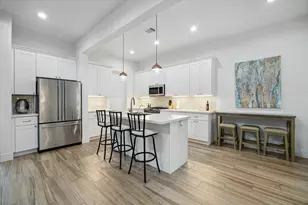 5021 Creekmont Dr, Houston, TX 77091 - Photo 9