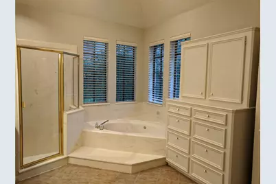 5106 Olympia Fields Lane, Houston, TX 77069 - Photo 17