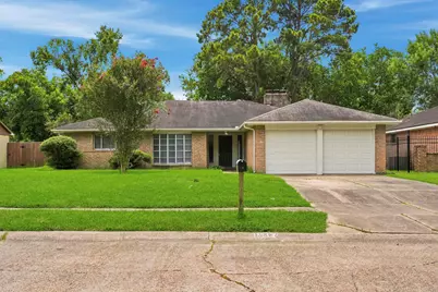 11307 Whittingham Lane, Houston, TX 77099 - Photo 1
