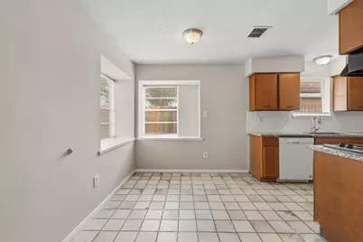11307 Whittingham Lane, Houston, TX 77099 - Photo 5
