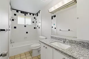 11307 Whittingham Ln, Houston, TX 77099 - Photo 13