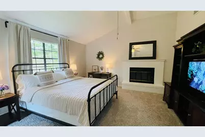 155 April Waters Drive N, Conroe, TX 77356 - Photo 13