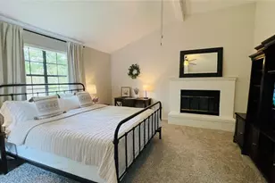 155 April Waters Dr N, Conroe, TX 77356 - Photo 13