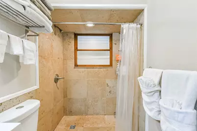 818 11th Street, Galveston, TX 77550 - Photo 17