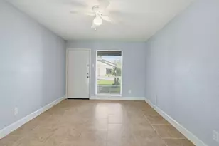 3919 Rosebud Dr, Houston, TX 77053 - Photo 7