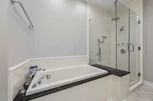 801 E Beach Dr, Galveston, TX 77550 - Photo 27