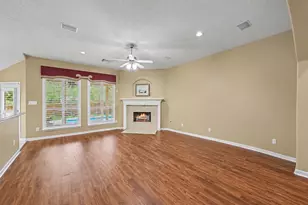 101 Woodmont Dr, Conroe, TX 77356 - Photo 5
