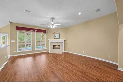 101 Woodmont Drive, Conroe, TX 77356 - Photo 5