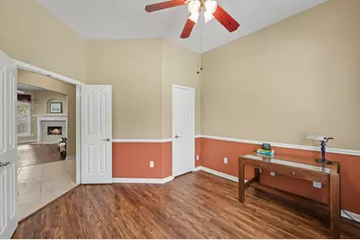 101 Woodmont Drive, Conroe, TX 77356 - Photo 7