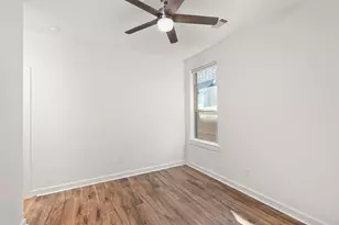13105 Sapphire Lake Ln, Texas City, TX 77568 - Photo 27