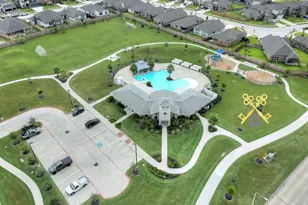 13105 Sapphire Lake Ln, Texas City, TX 77568 - Photo 41