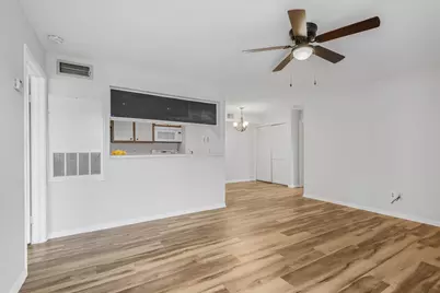 18617 Egret Bay Boulevard #1107, Webster, TX 77058 - Photo 7