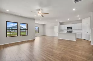 230 Bay Laurel Ct, Alvin, TX 77511 - Photo 11