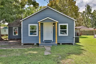 110 Millican St, Brazoria, TX 77422 - Photo 1