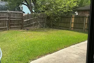 10106 Prairie Mist St, Houston, TX 77088 - Photo 9