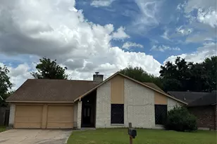 10106 Prairie Mist St, Houston, TX 77088 - Photo 3