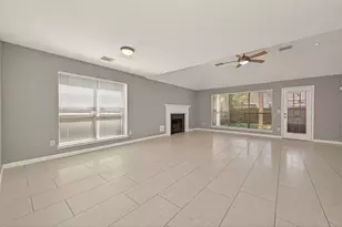 19 Evening Song Ct, The Woodlands, TX 77380 - Photo 3