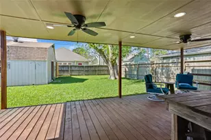 16806 David Glen Dr Dr, Friendswood, TX 77546 - Photo 17