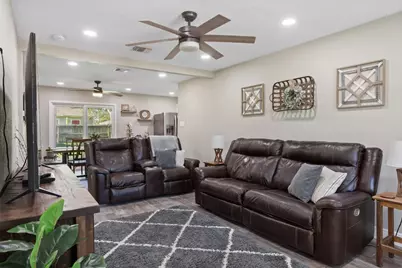 16806 David Glen Dr Drive, Friendswood, TX 77546 - Photo 3