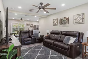 16806 David Glen Dr Dr, Friendswood, TX 77546 - Photo 3