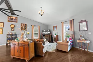 8142 Fm 1447 W, Yoakum, TX 77995 - Photo 7