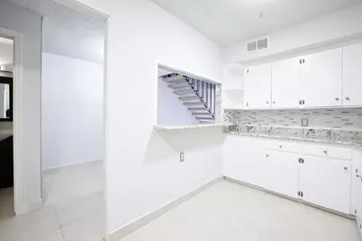 2503 McCue Road #6, Houston, TX 77056 - Photo 7