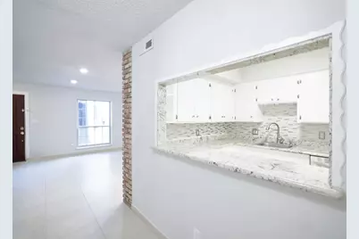 2503 McCue Road #6, Houston, TX 77056 - Photo 5