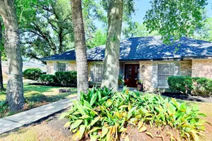 7146 Bayou Forest Dr, Houston, TX 77088 - Photo 3